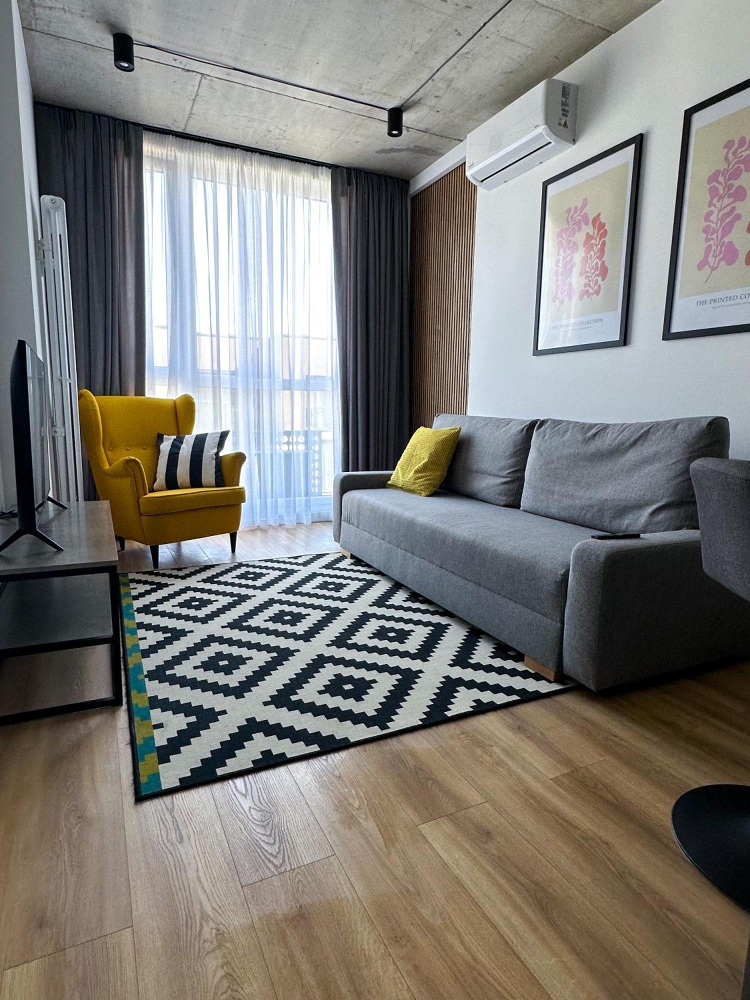 Apartamento Avalon On Lypynskogo Street Leópolis Exterior foto